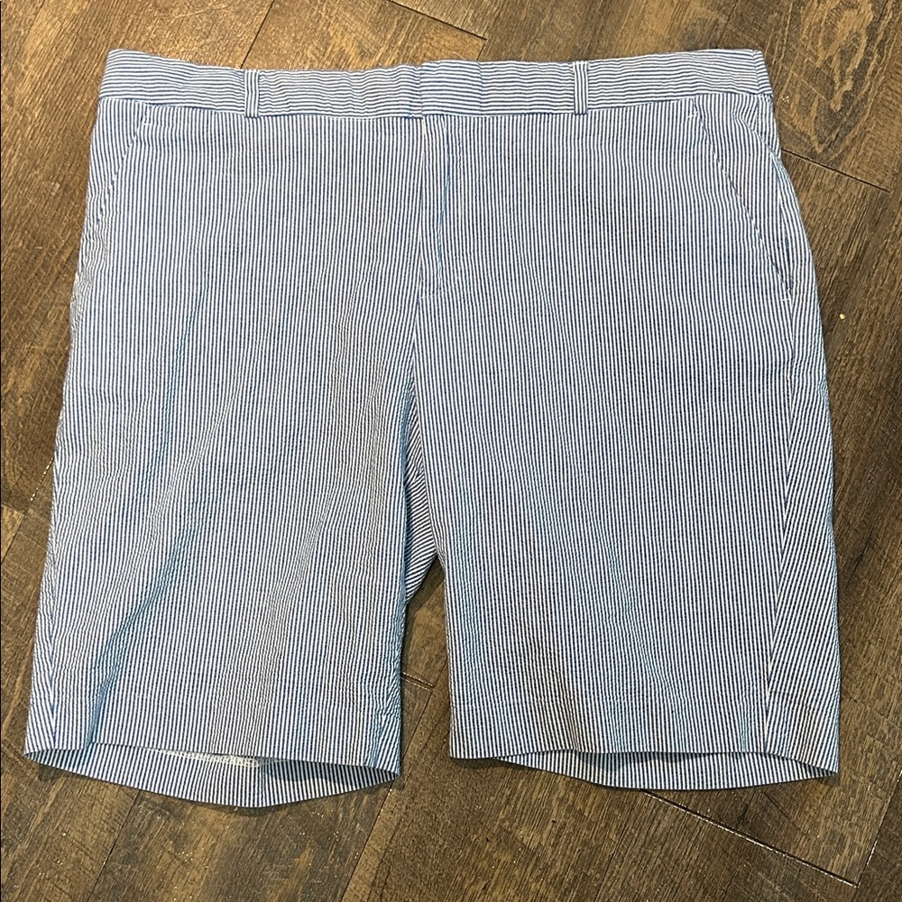 Womens Shorts-BANANA REPUBLIC-blue/white‎ striped seersucker Bermuda Size 14